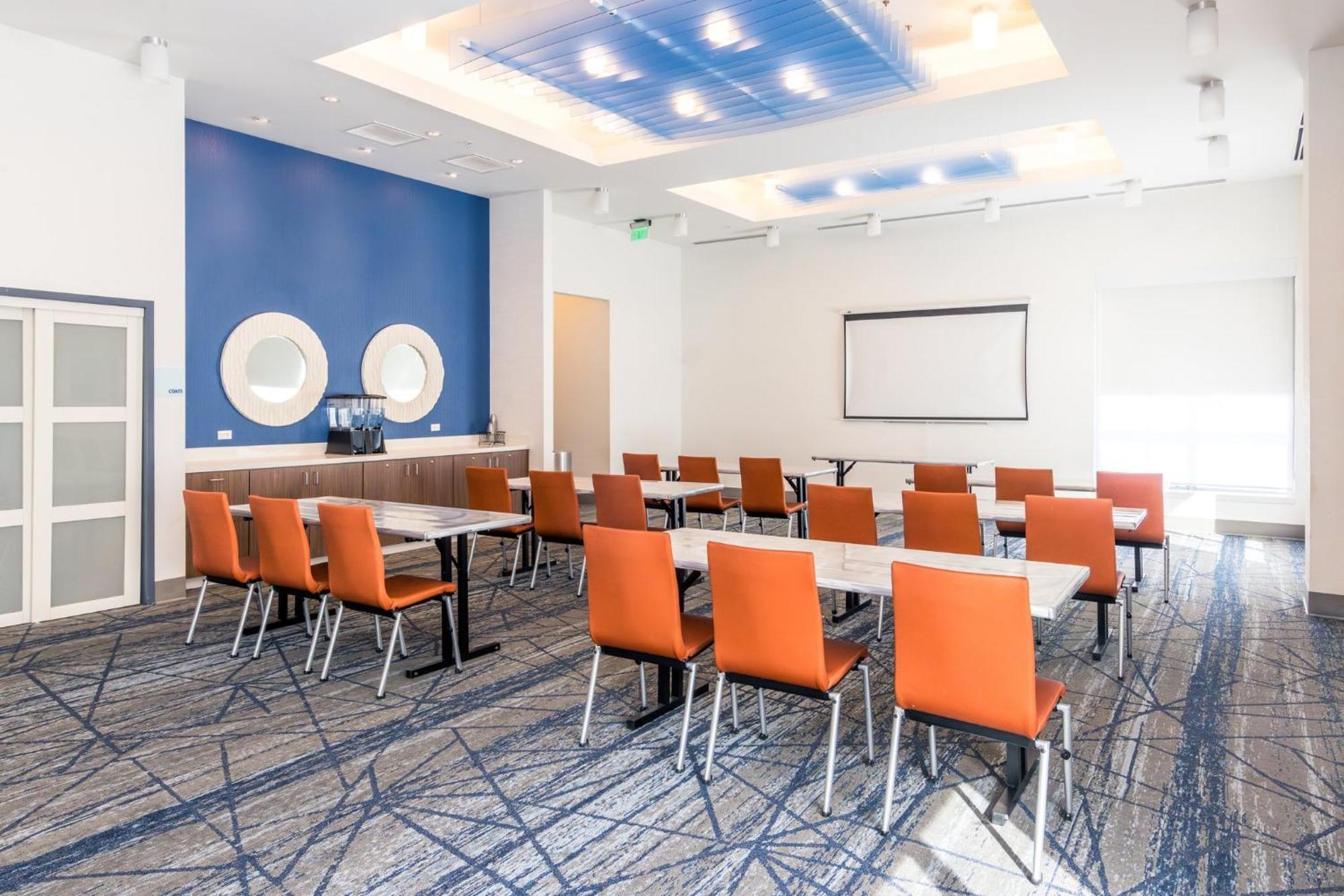 Holiday Inn Express & Suites Downtown Louisville By Ihg Extérieur photo